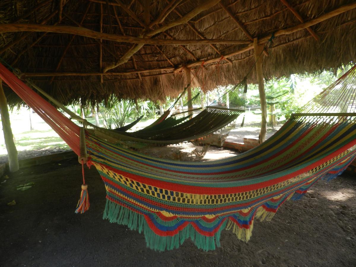 Hostal Y Restaurante Rancho Mérida מראה חיצוני תמונה
